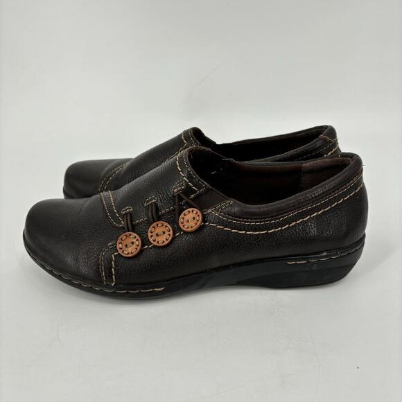Clarks Evianna Charm Loafer Leather Comfort Shoes Triple Button Brown Size 9 - Picture 3 of 11
